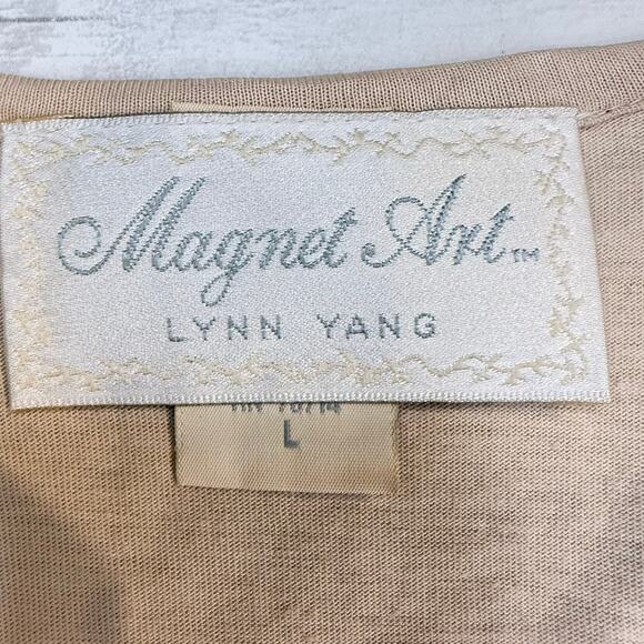 VTG Magnet Art Large tan lace crochet women blouse cottage coquette romantic USA - Picture 7 of 10